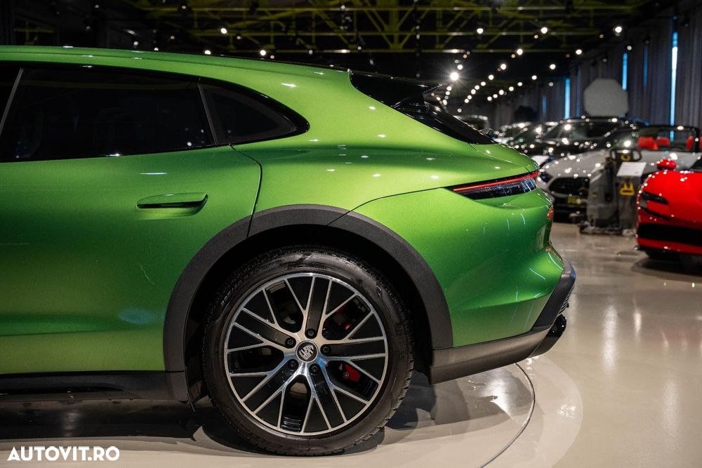 Porsche Taycan 4S - 18