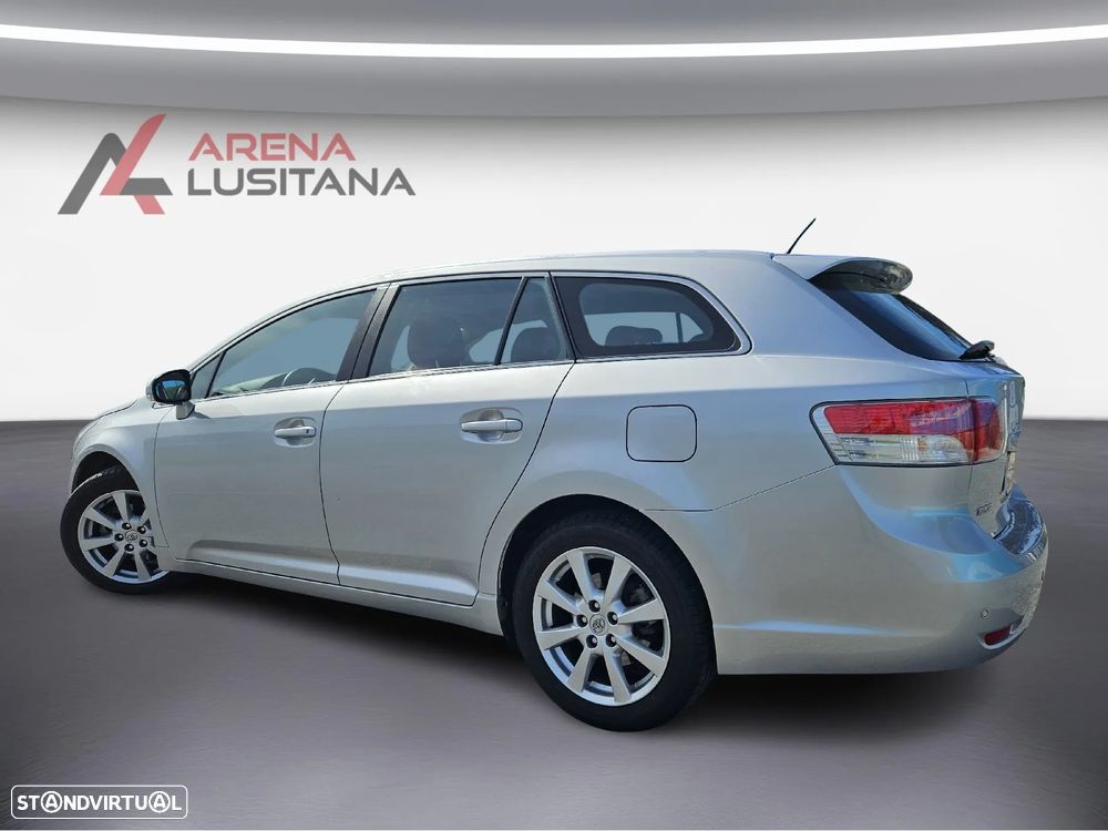 Toyota Avensis SW 2.0 D-4D Exclusive +Pele+GPS - 9