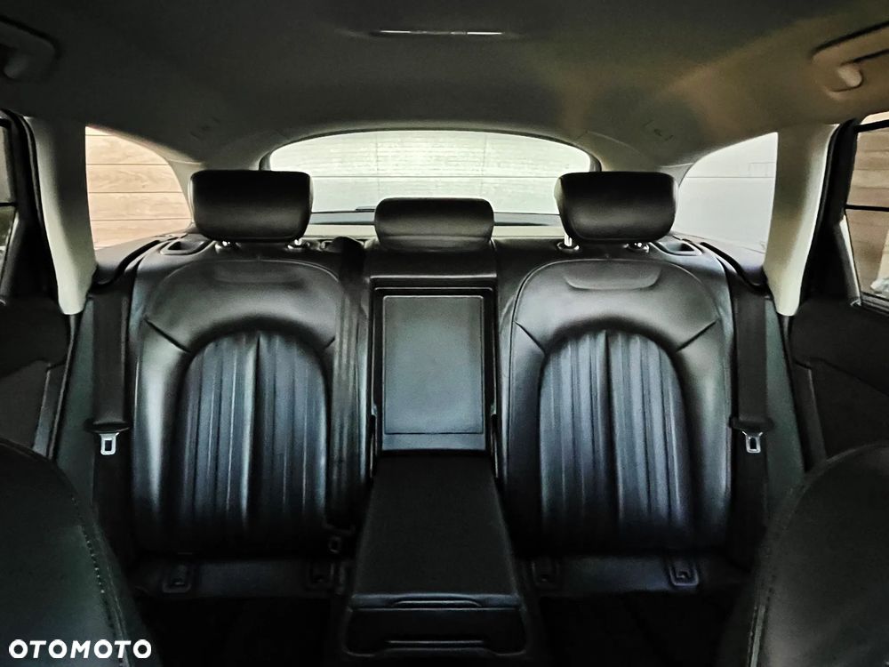 Audi A6 Avant 2.0 TDI Ultra - 10