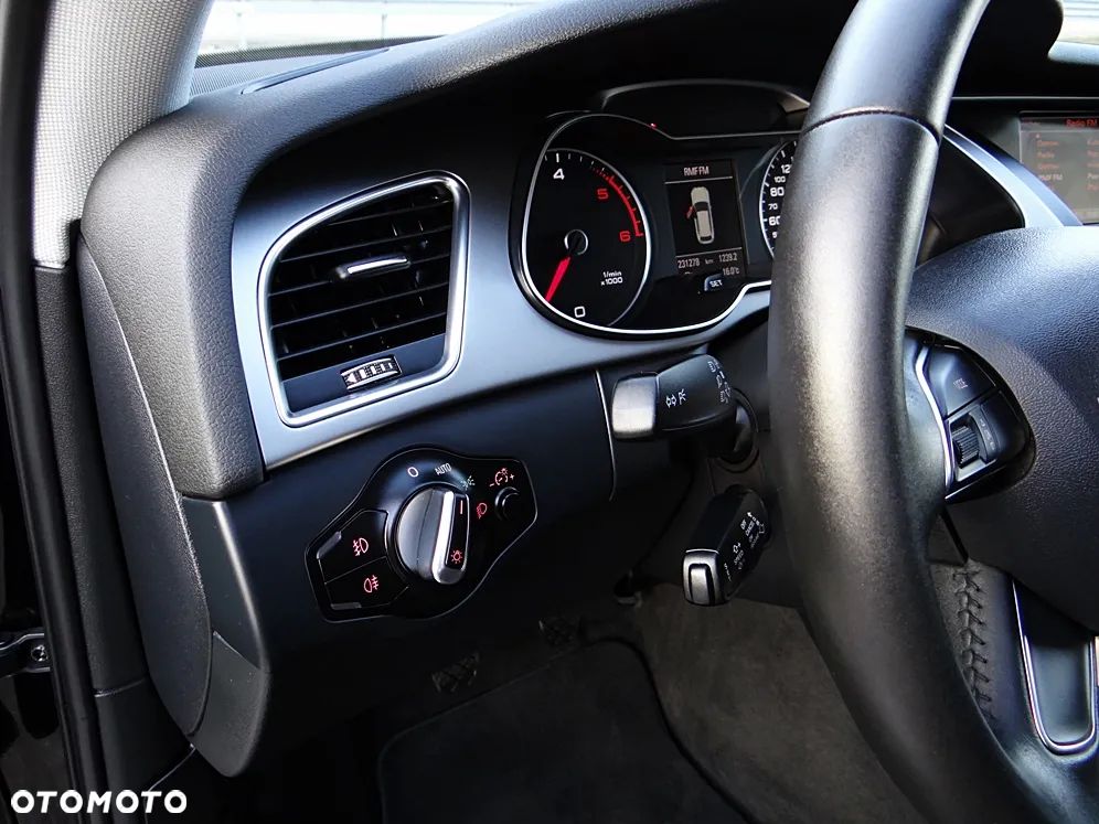 Audi A4 Avant 2.0 TDI DPF Attraction - 28