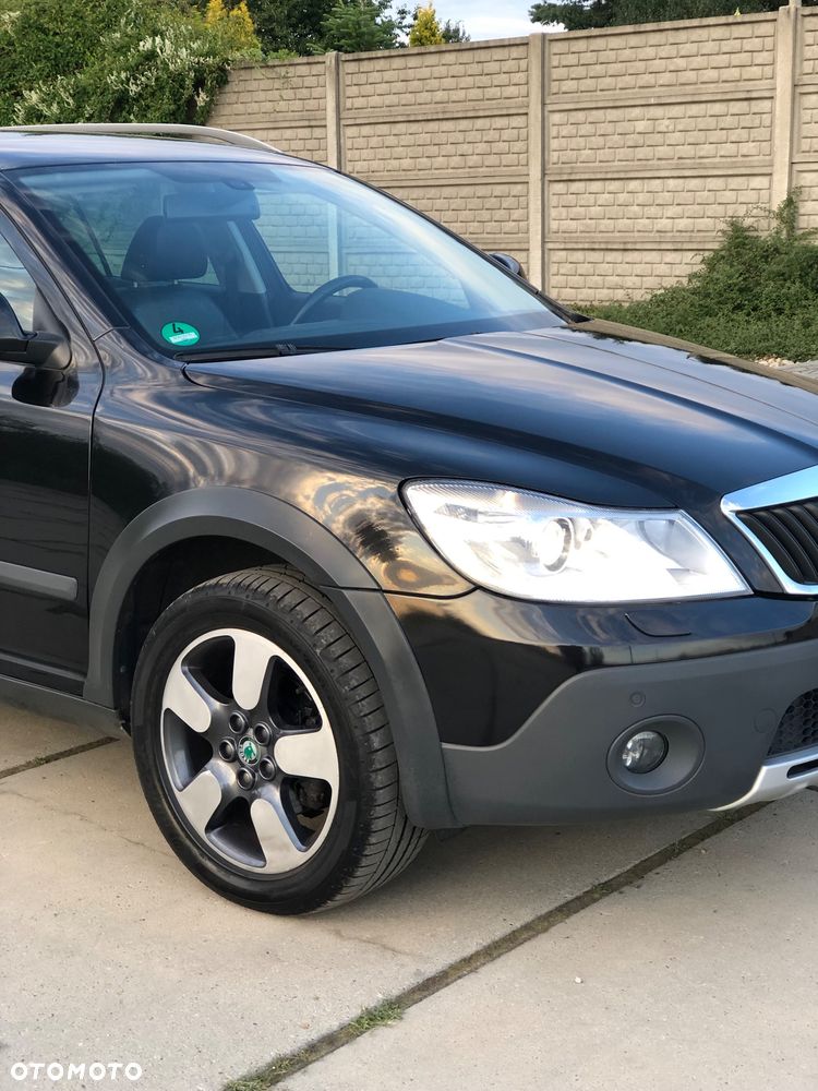 Skoda Octavia 2.0 TDI DPF 4x4 DSG Scout - 10