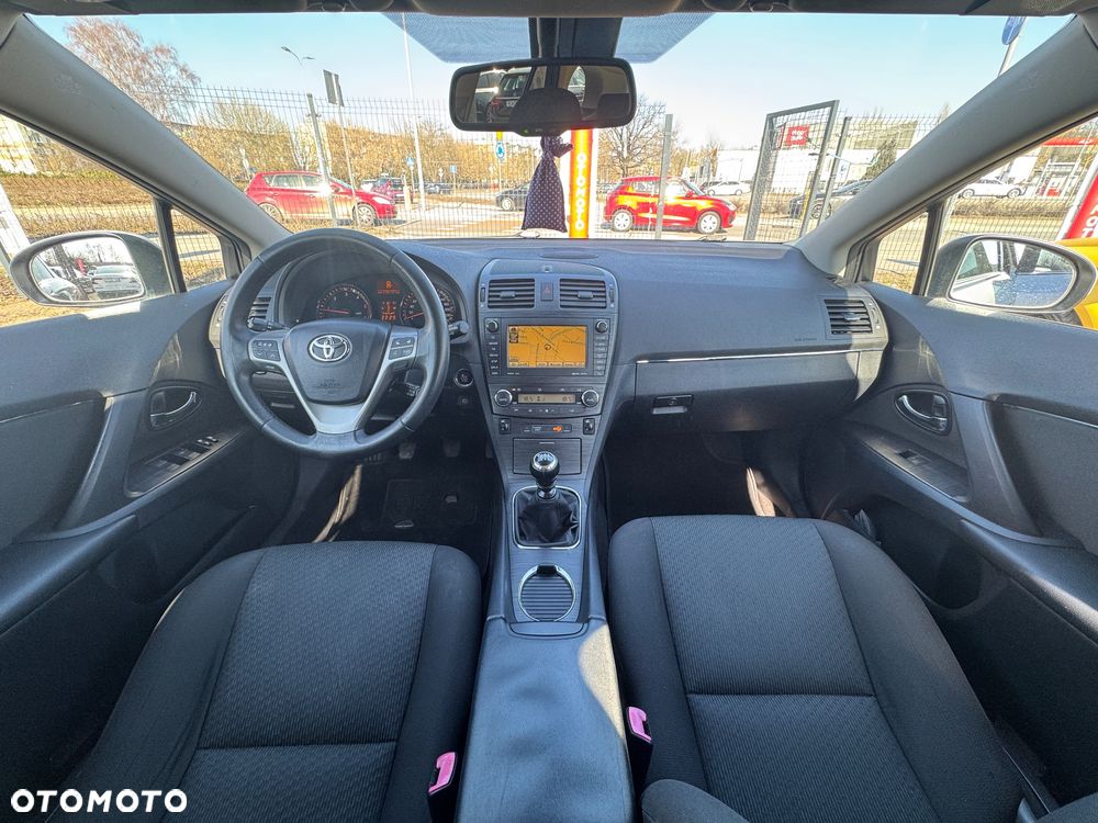 Toyota Avensis 2.2 D-4D Prestige - 23