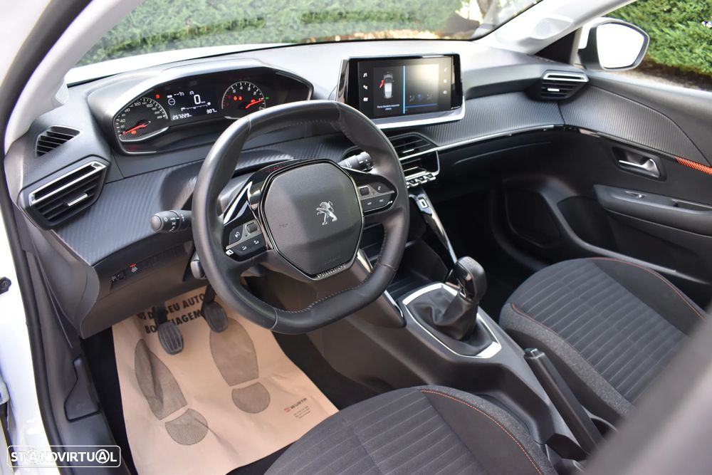 Peugeot 208 1.2 PureTech Active - 5