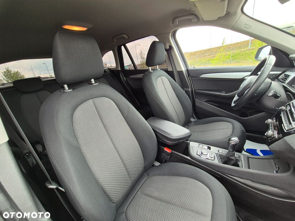 BMW X1 xDrive20d xLine - 27