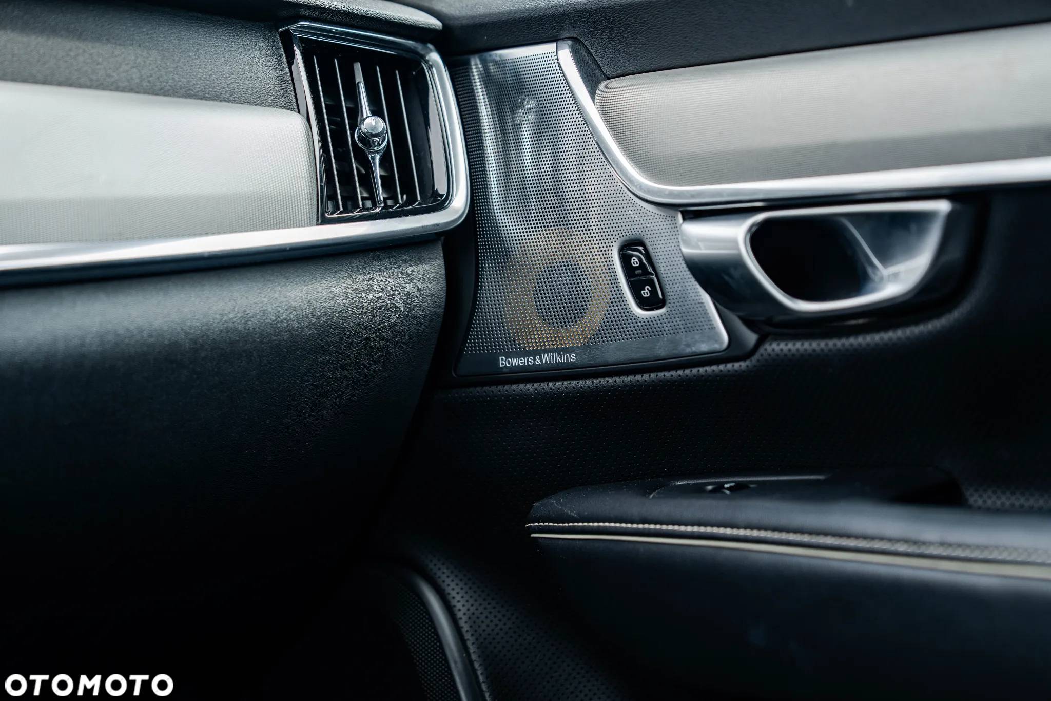 Volvo S90 D5 AWD Geartronic R Design - 24