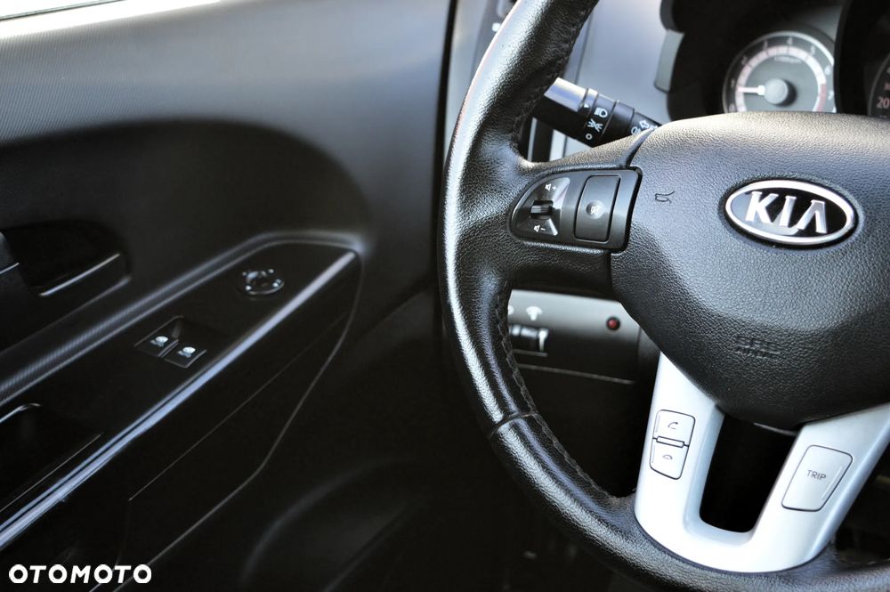 Kia Ceed 1.6 Comfort + - 22