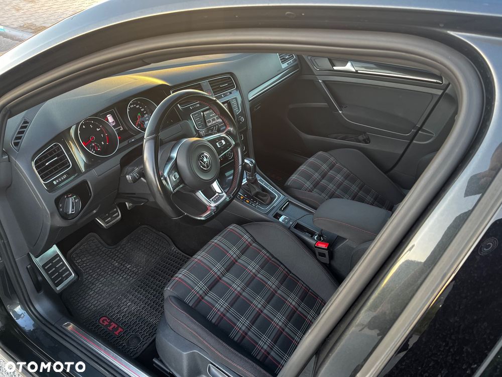 Volkswagen Golf 2.0 TSI BMT GTI Performance DSG - 9