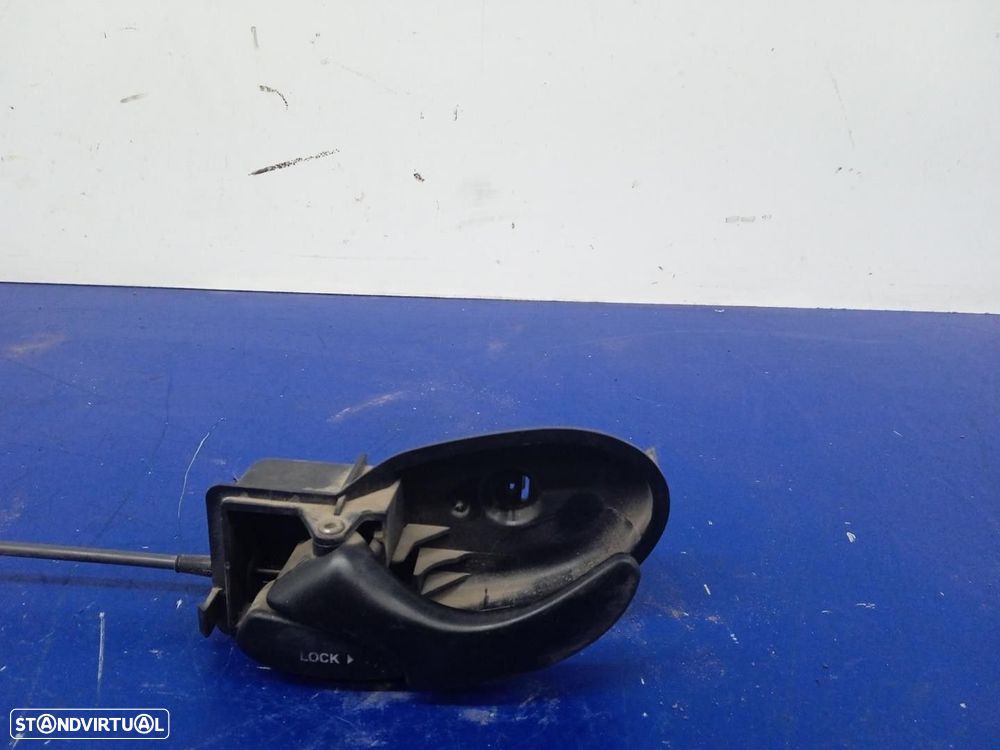 MANIPULO INTERIOR TRASEIRO ESQUERDO FORD FOCUS 2003 -XS41A22601AK - 4
