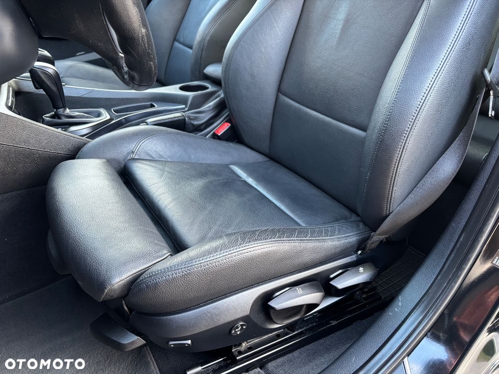 BMW X1 sDrive18i Sport Line - 22