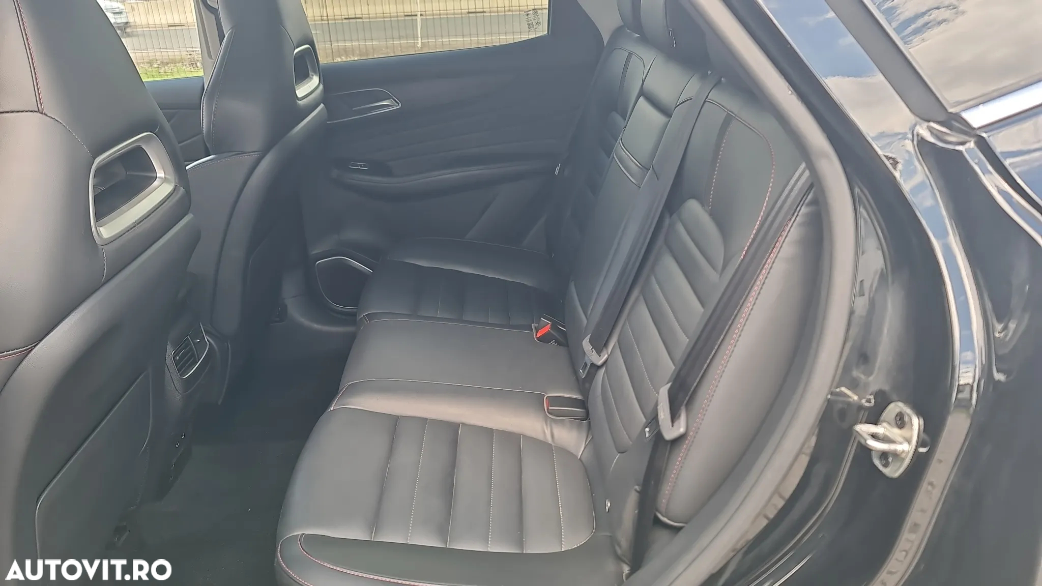 MG EHS 1.5T-GDI PHEV Luxury - 9