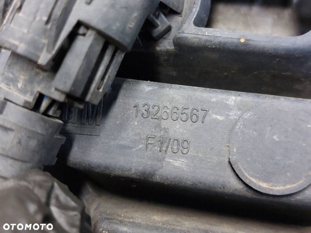 KRATKA ZDERZAKA PRZÓD ŚRODKOWA OPEL ASTRA J 13266567 - 3