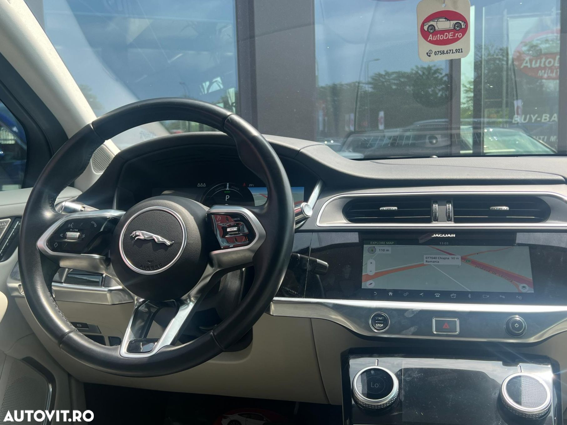 Jaguar I-Pace - 9