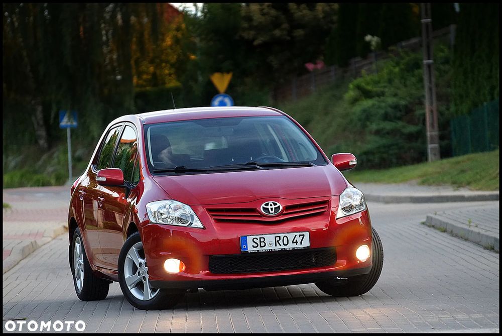 Toyota Auris 1.6 Edition - 1