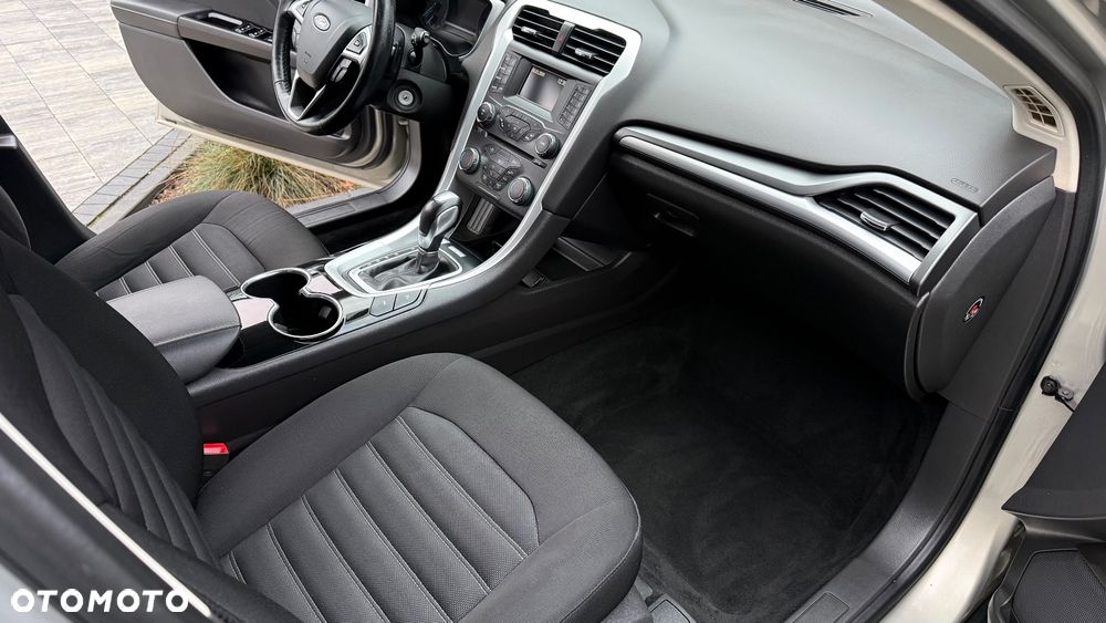 Ford Mondeo - 30