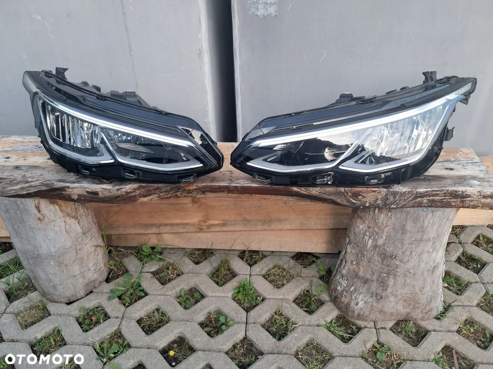 Lampa lampy led VW Golf VIII 8 5H1941005 5H1941006 igła - 1