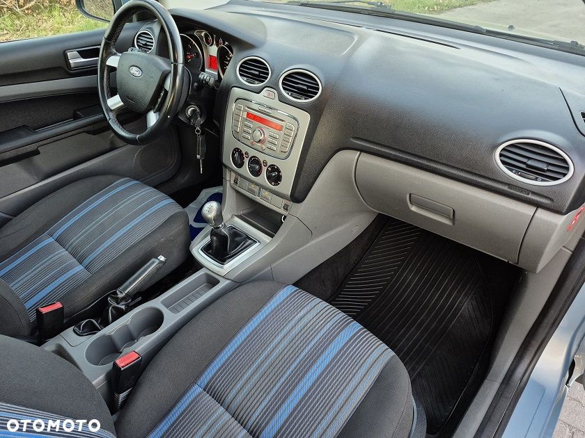 Ford Focus 1.8 Titanium - 14