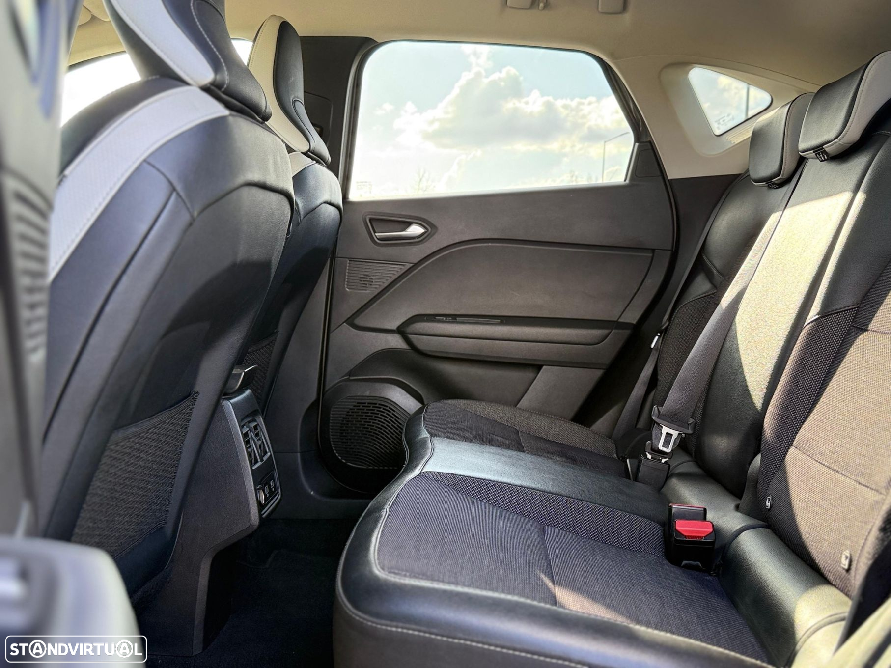 Renault Captur - 13