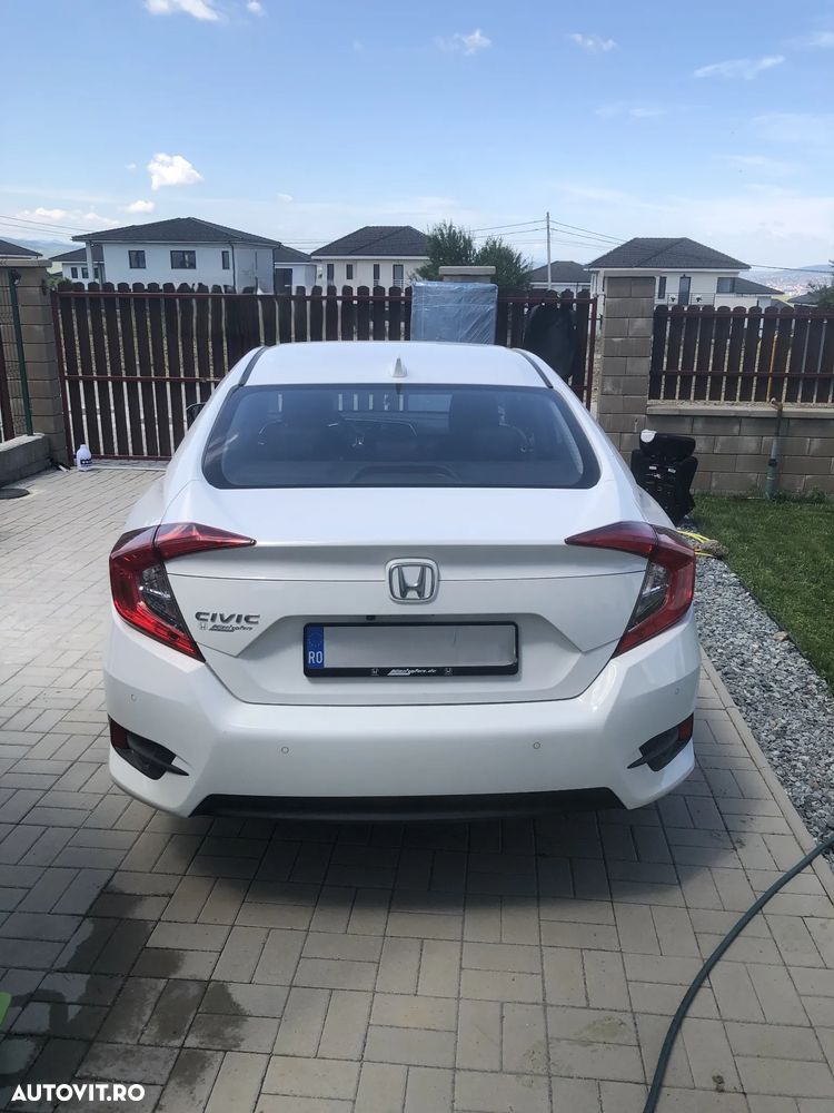 Honda Civic 1.5 VTEC Turbo CVT Elegance Navi - 3