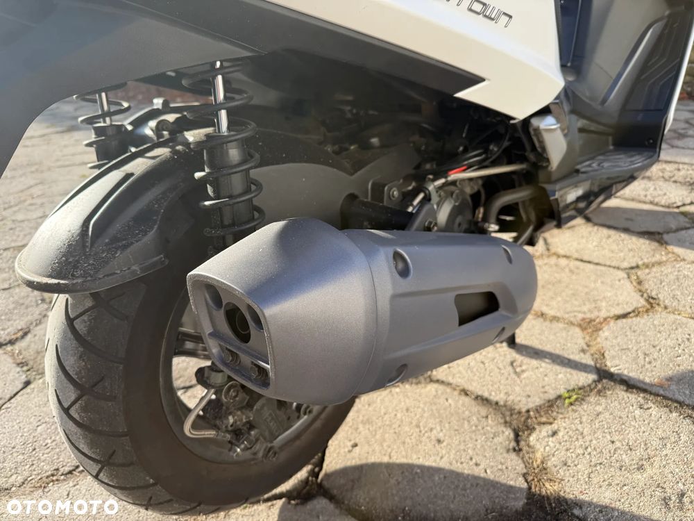 Kymco Downtown - 4