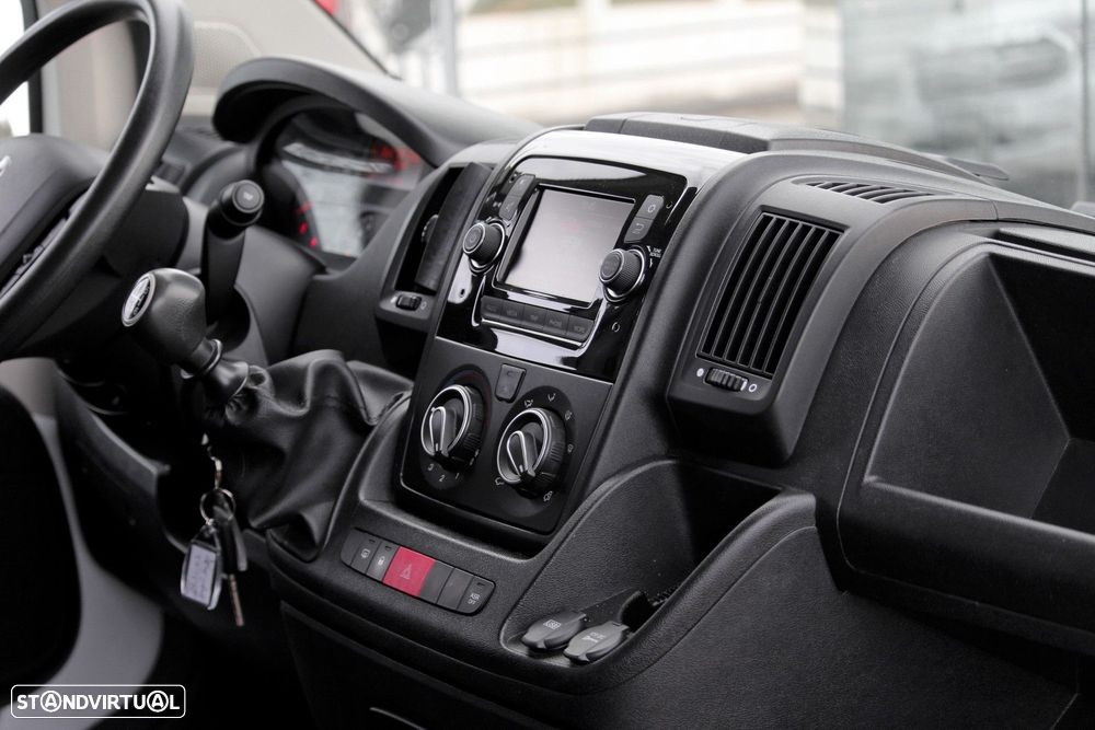 Peugeot Boxer 2.2 BlueHDi 333 L2 CD - 16