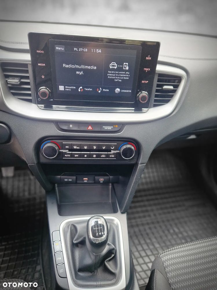 Kia Ceed 1.5 T-GDI M - 30