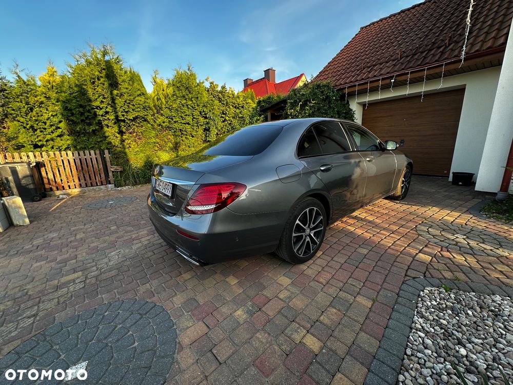 Mercedes-Benz Klasa E 220 d 9G-TRONIC - 9