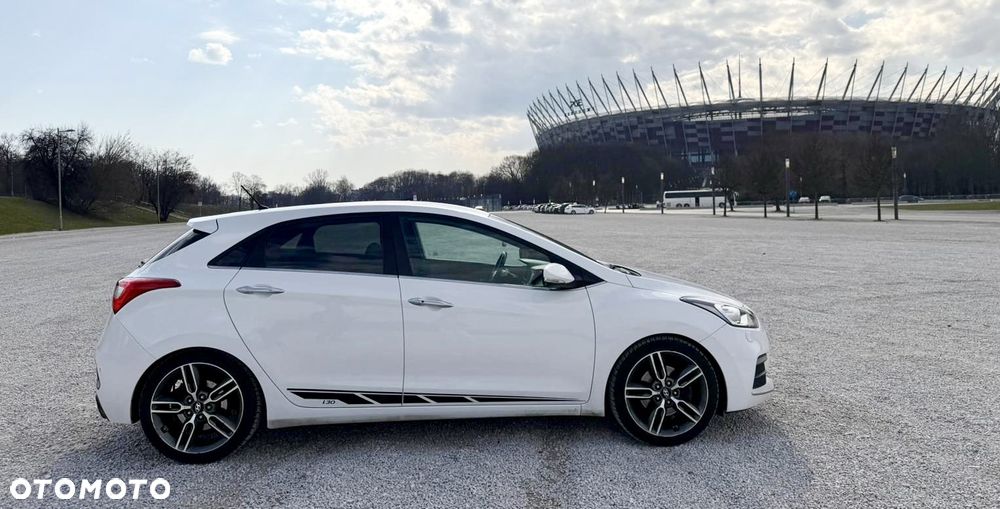 Hyundai i30 1.6 T GDI Turbo - 11