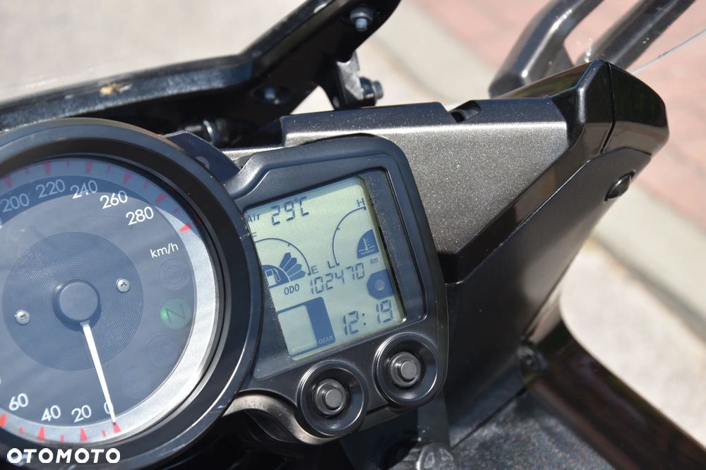Yamaha FJR - 8