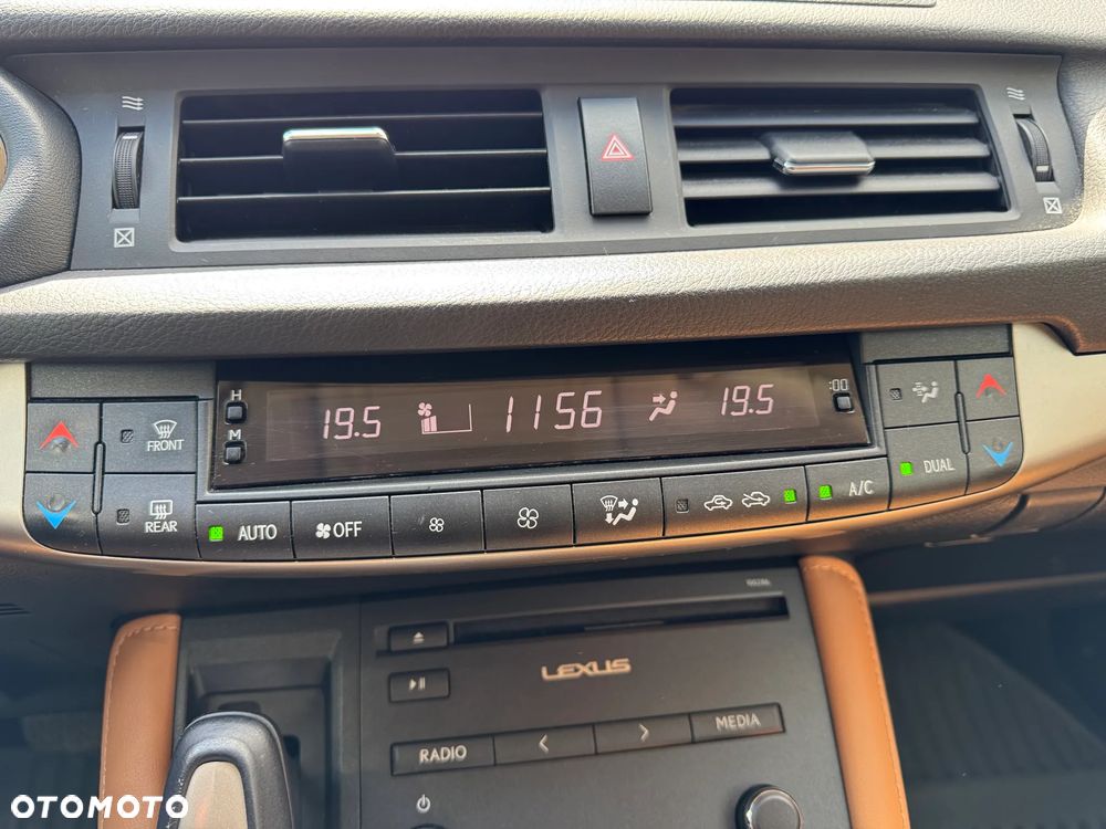 Lexus CT 200h Executive Line - 29