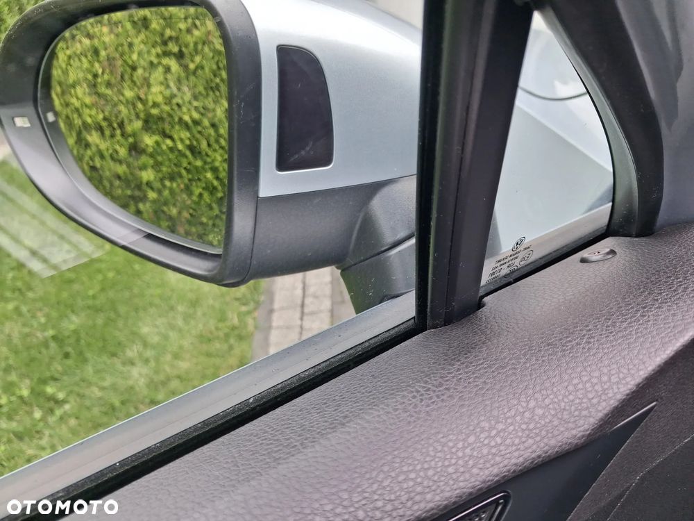 Volkswagen Passat 2.0 TDI EVO Business - 29