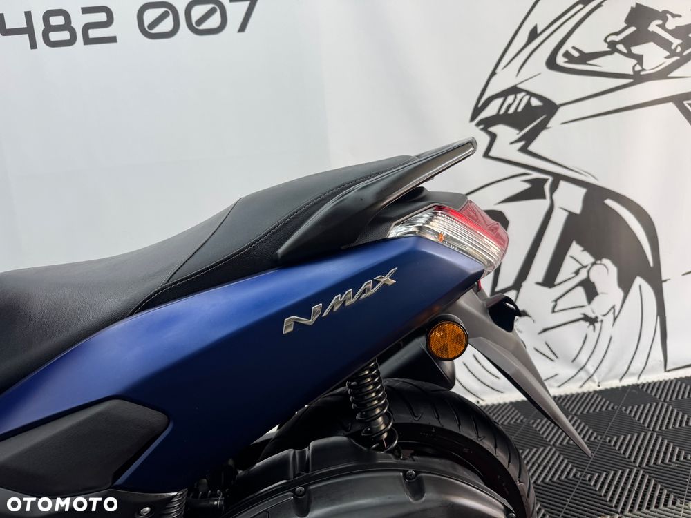 Yamaha NMAX - 16