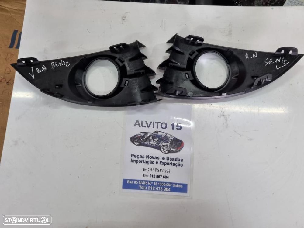 grelhas novas dos farolins para choque Renault Scenic - 2