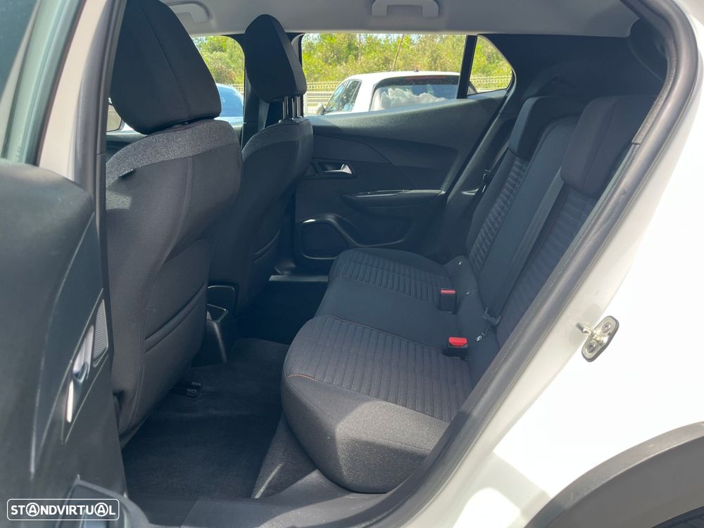 Peugeot 2008 1.2 PureTech Active Pack - 41