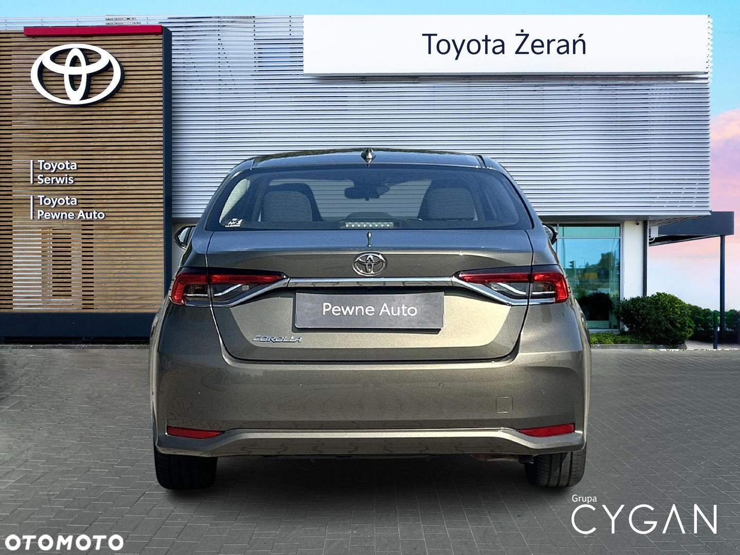 Toyota Corolla - 4