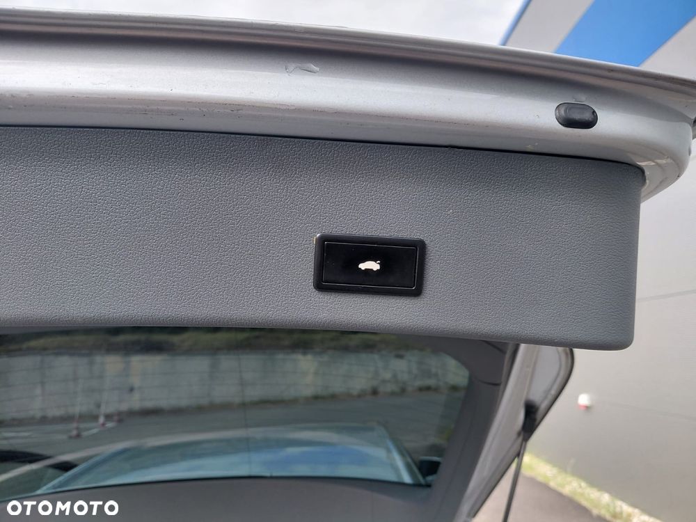 Audi A4 Avant ver-1-8-tfsi-multitronic-ambition - 10