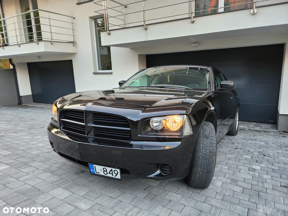 Dodge Charger 2.7 V6 SE - 1