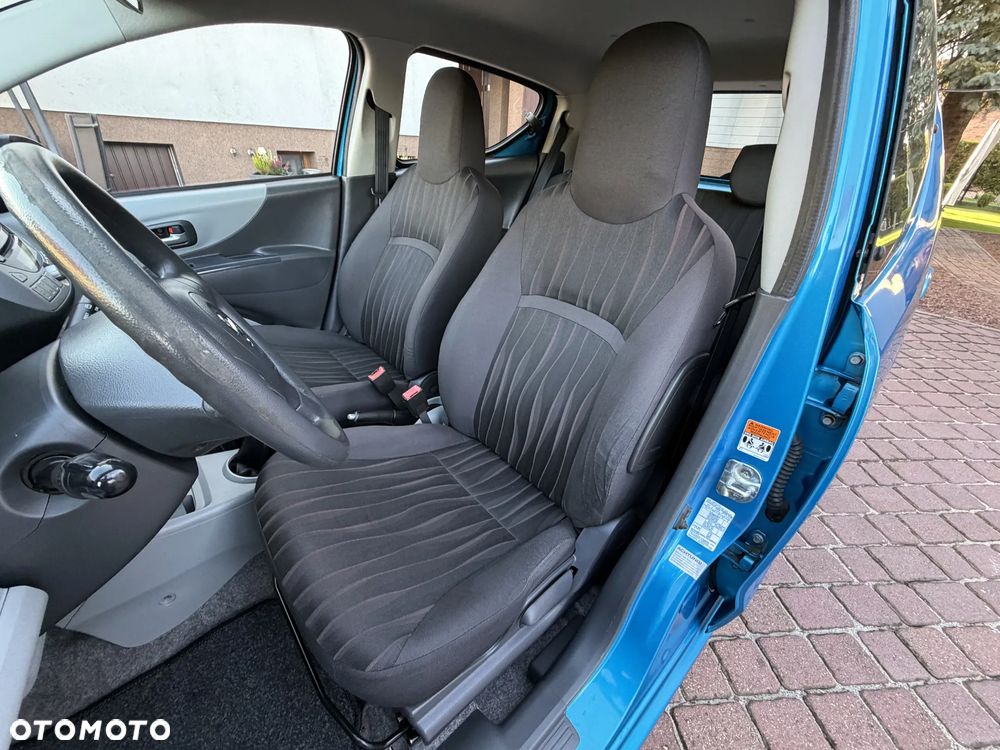 Nissan Pixo 1.0 more - 12