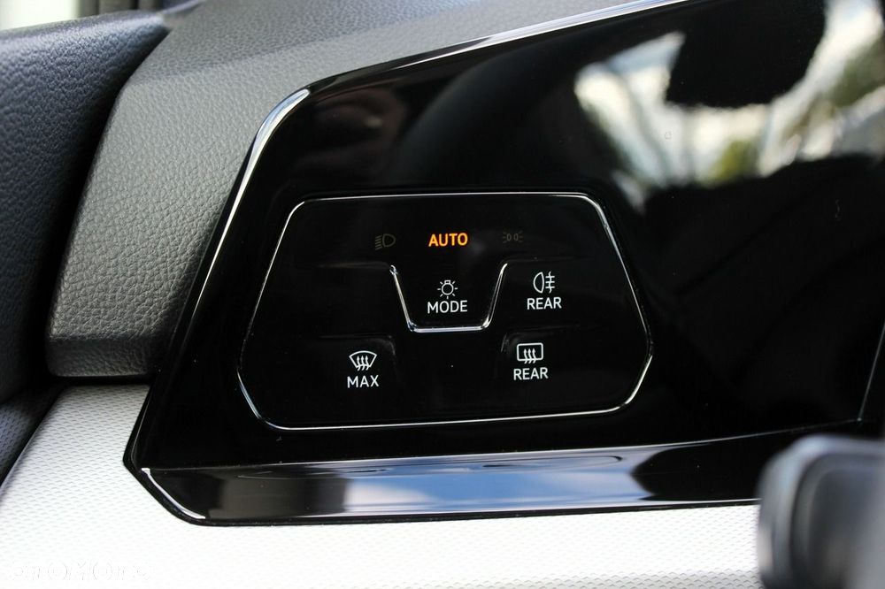 Volkswagen Golf 1.0 TSI - 23