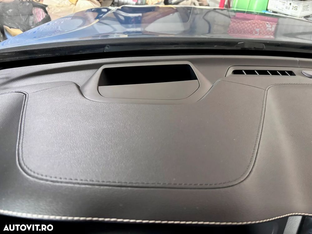 Volvo XC 60 D5 AWD Geartronic RDesign - 38