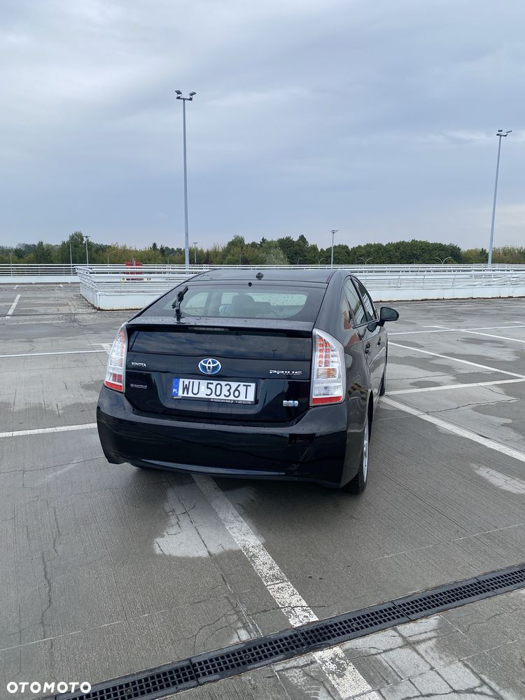 Toyota Prius - 3