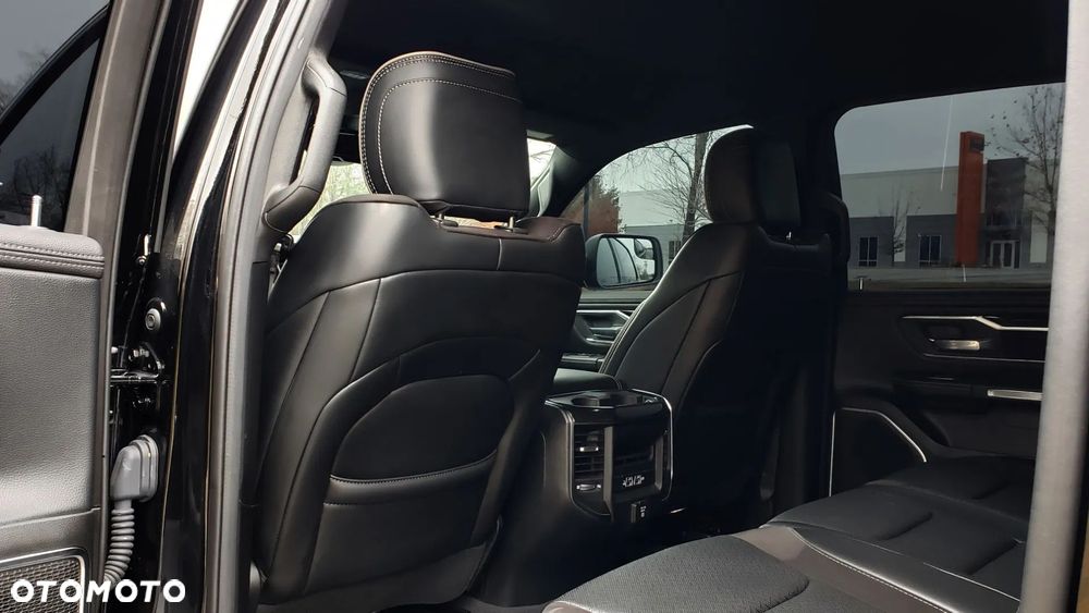 RAM 1500 Crew Cab Laramie - 20