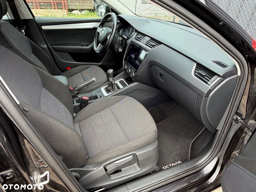 Skoda Octavia - 8