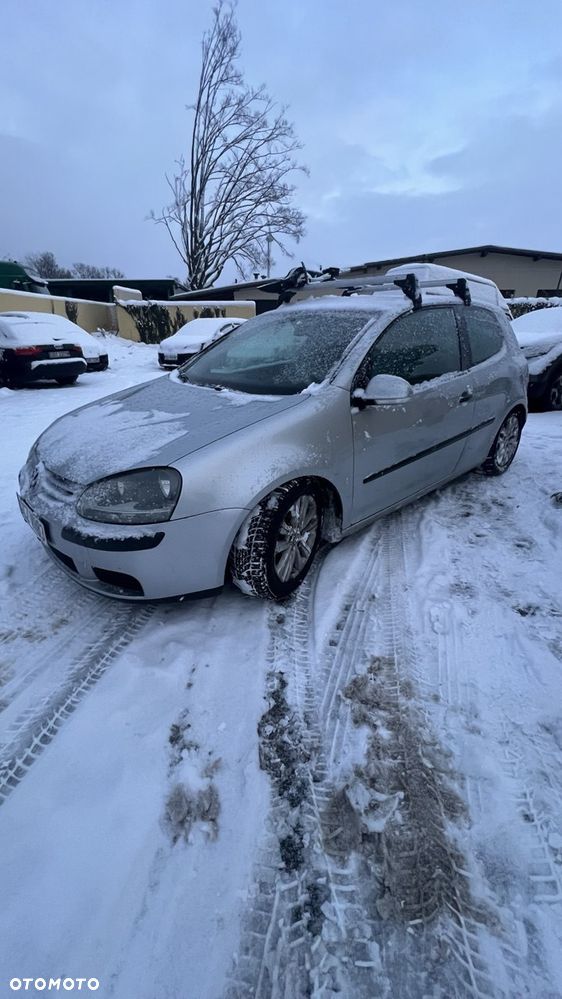 Volkswagen Golf 1.9 TDI 4Motion DPF Tour - 5