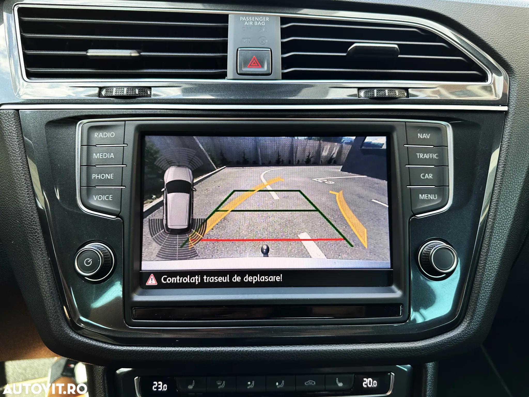 Volkswagen Tiguan 2.0 TDI SCR 4MOTION DSG R-Line - 17