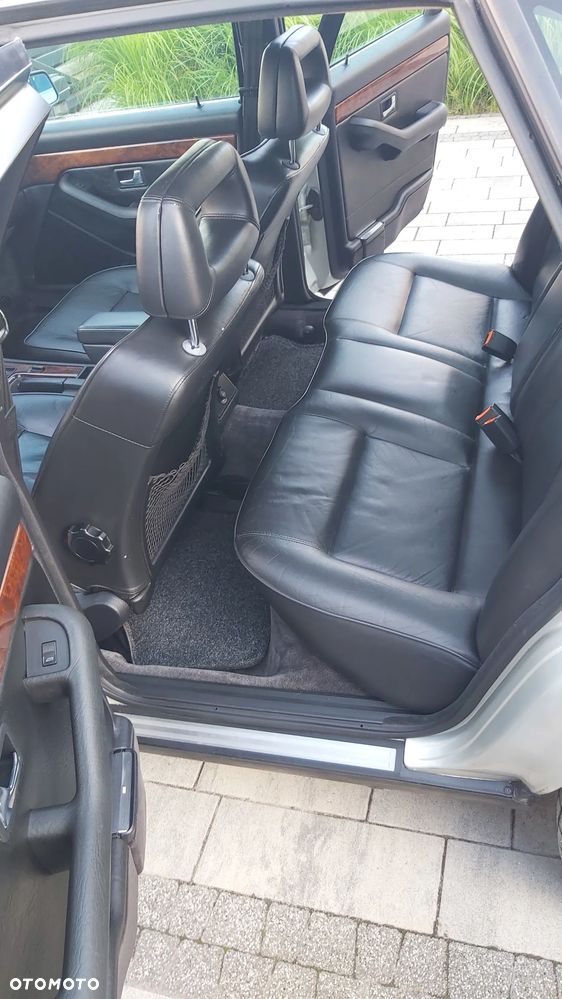 Audi V8 4.2 - 16