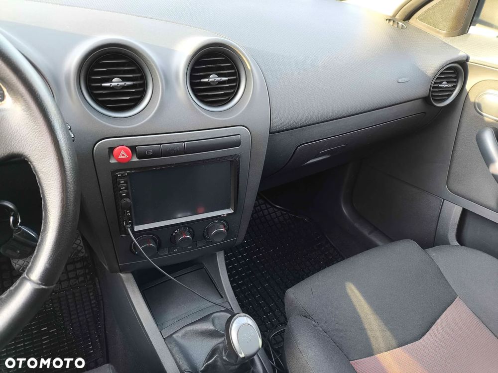 Seat Ibiza SC 1.4 16V Reference - 12