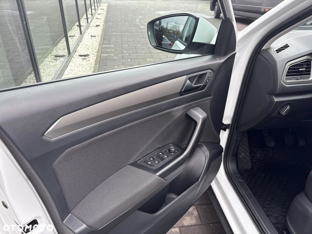 Volkswagen T-Roc 1.0 TSI Advance - 10