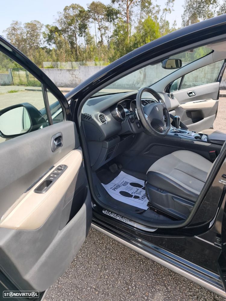 Peugeot 3008 e-HDi FAP 115 EGS6 Stop&Start Allure - 18