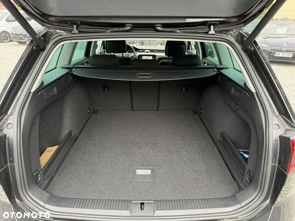 Volkswagen Passat Variant 2.0 TDI EVO Business DSG - 40