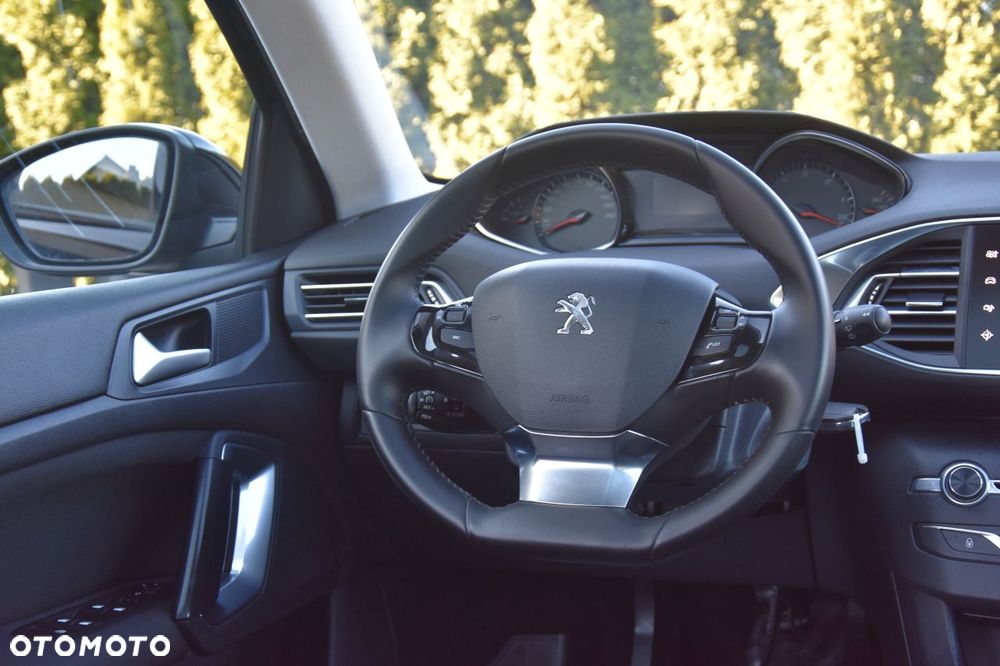 Peugeot 308 BlueHDi 120 Stop & Start Allure - 11